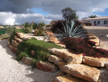 garden rockeries algarve